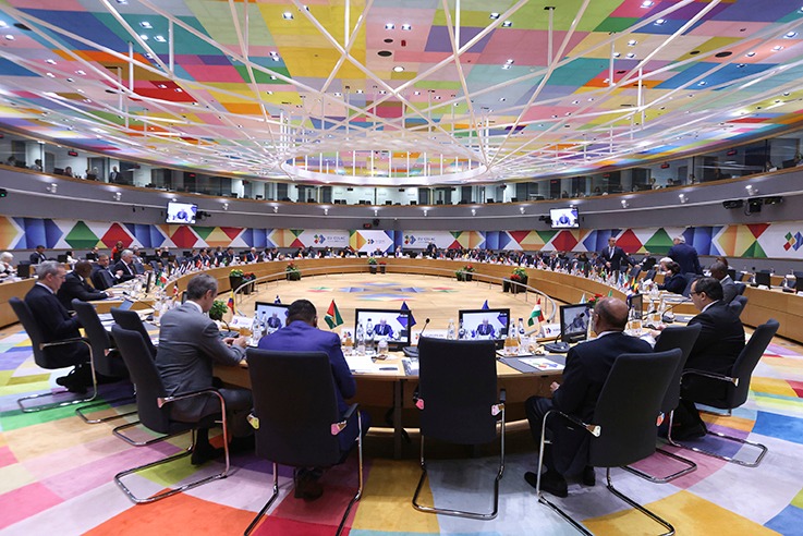 Cumbre CELAC-UE. Esperanzas e&nbsp;incertidumbres.