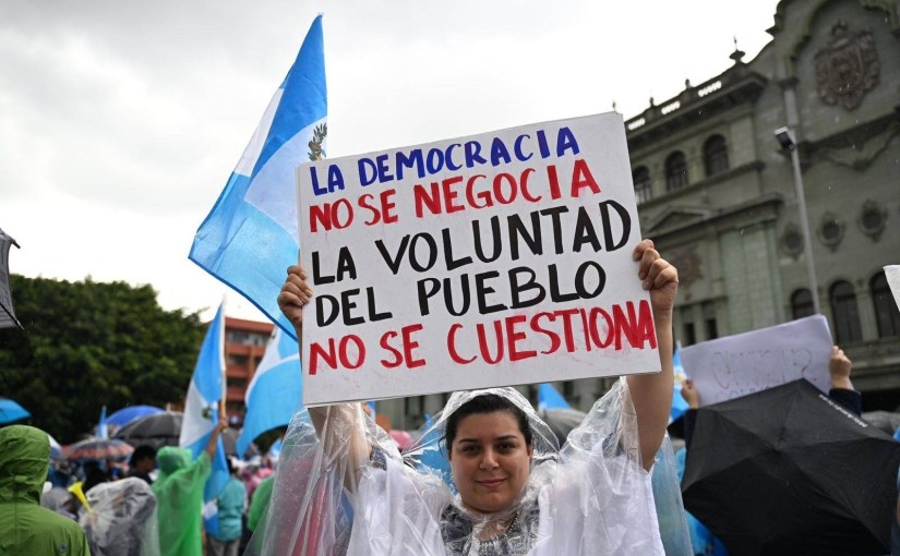 Guatemala: La nueva generación política irrumpe en las&nbsp;calles