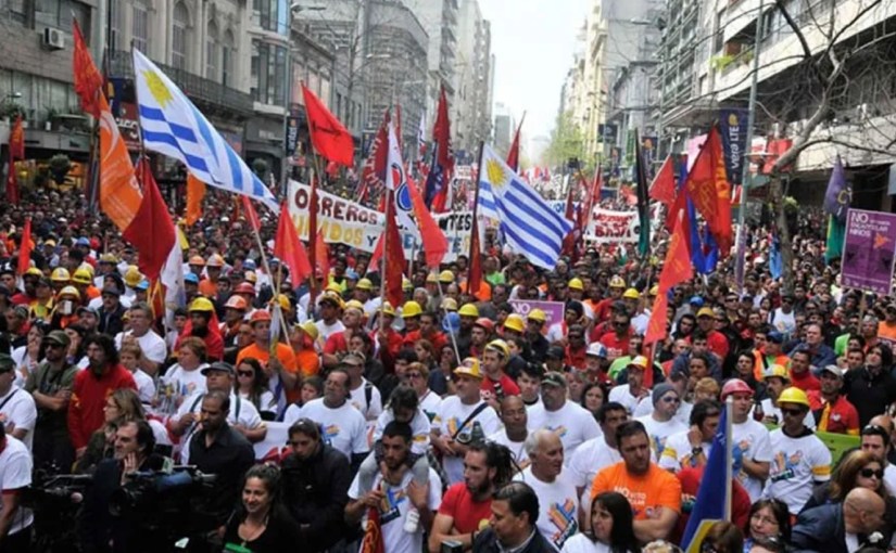 Socialismo. Una visión critica sobre la propiedad social y las fuerzas&nbsp;productivas