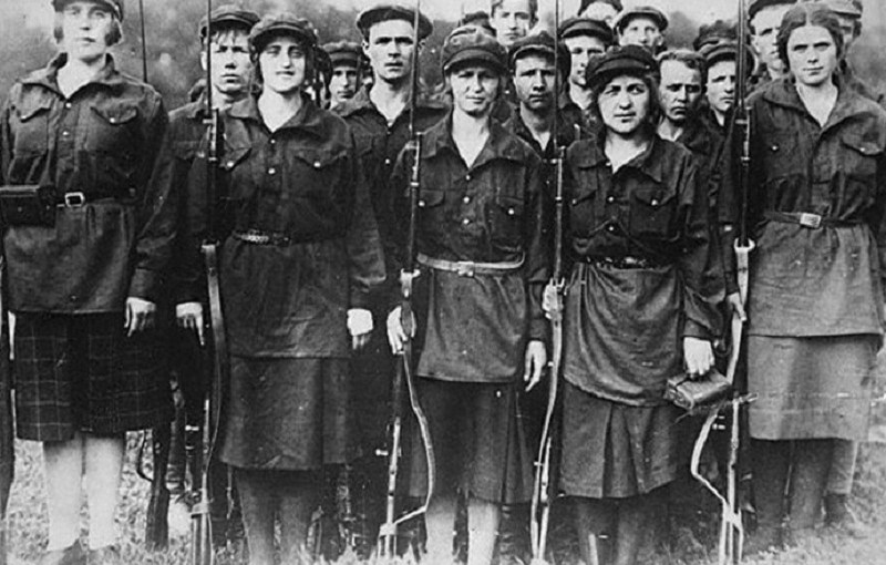 El Poder Soviético y la Situación de la&nbsp;Mujer