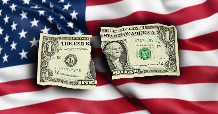 Colapso económico y el mundo post-estadounidense