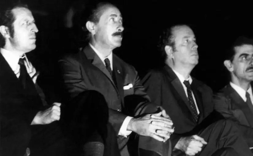 Frenteamplistas. Lo esencial es la fuerza política fundida con su&nbsp;pueblo