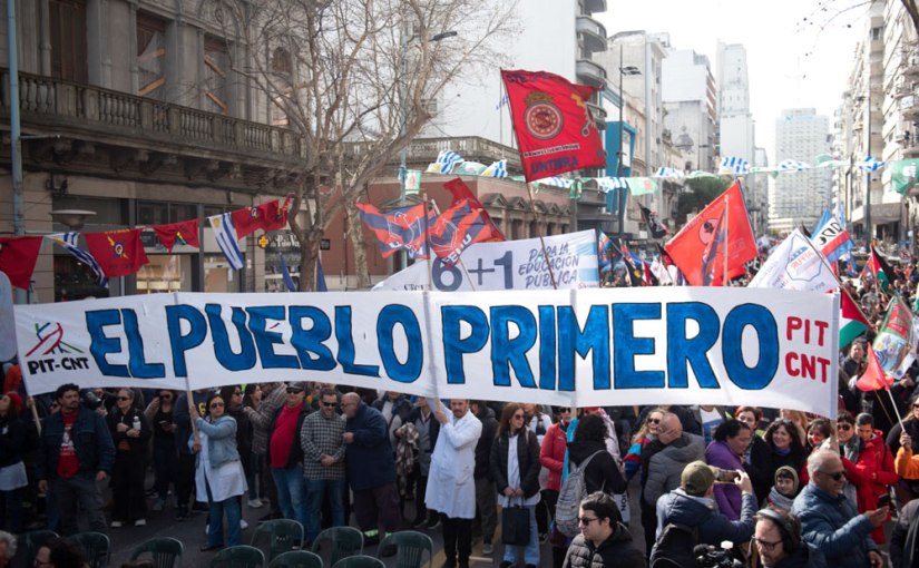 PIT-CNT plantea un gran debate democrático, asambleas ciudadanas en los barrios y en los lugares de&nbsp;trabajo.