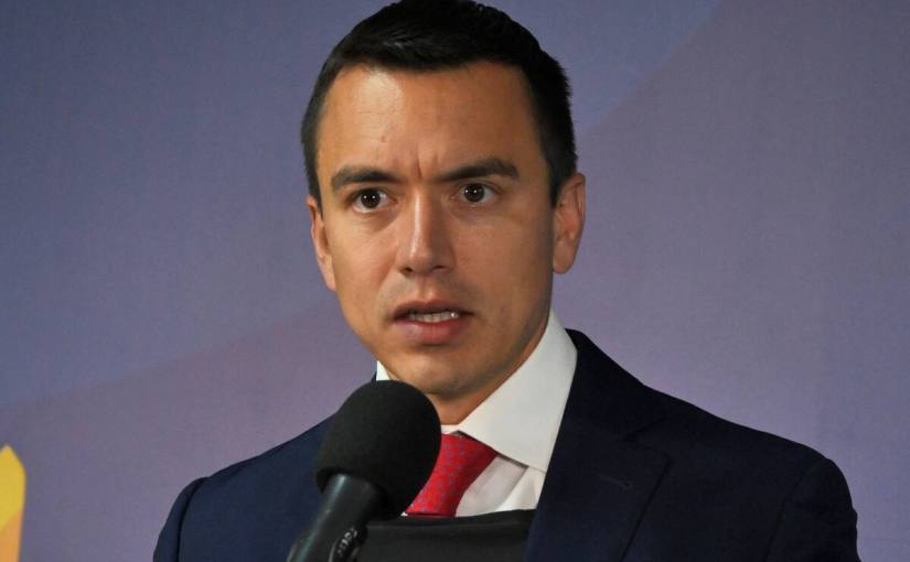 NOBOA SE QUEDA SOLO CON SU&nbsp;SOLEDAD